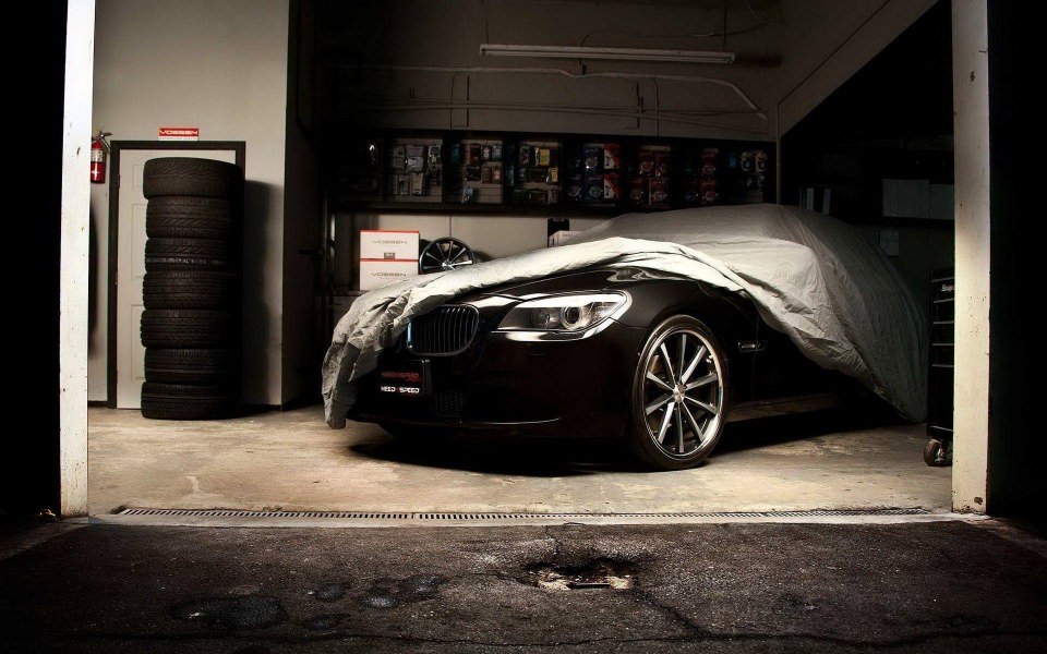 Download BMW 7 Series wallpaper