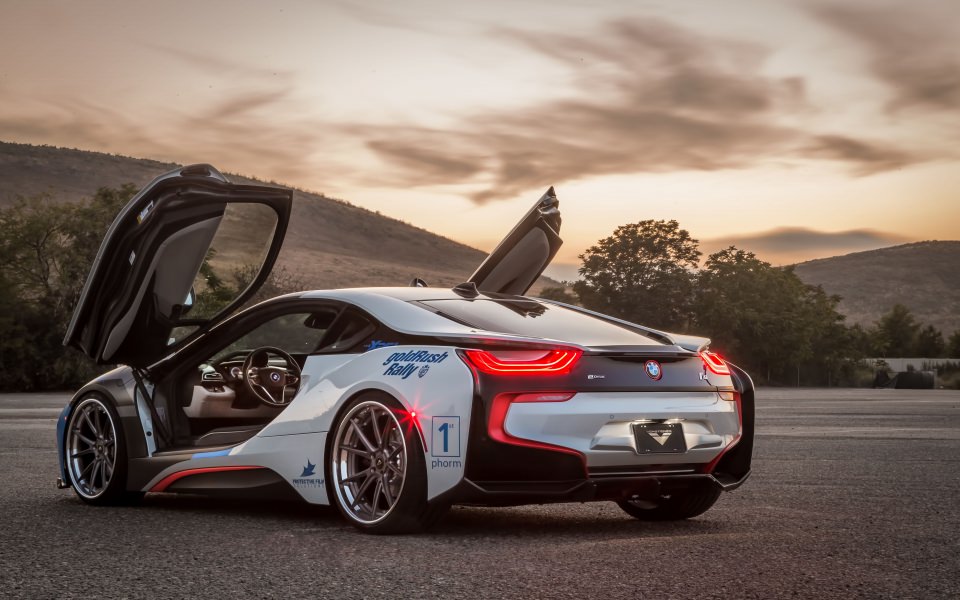 Download BMW I8 4K Free Wallpaper Download 2020 Pictures