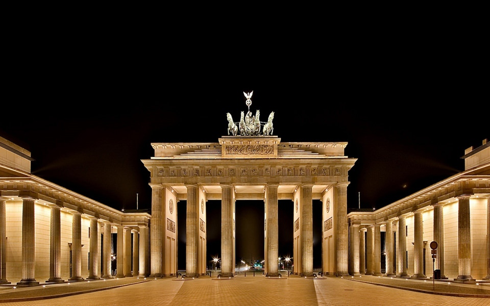 Download Brandenburg Gate 4K Ultra HD wallpaper wallpaper
