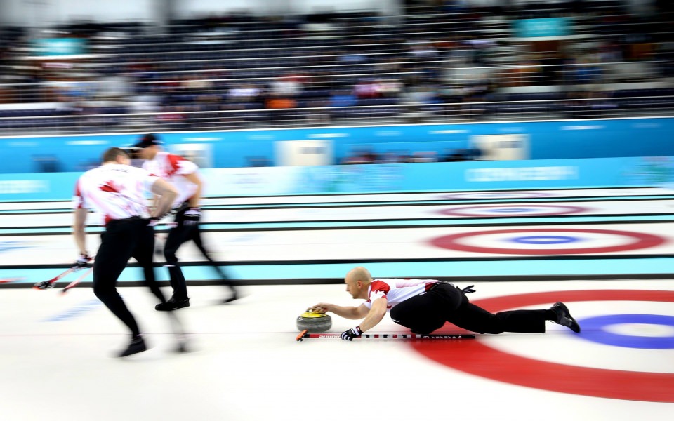 Download Curling Olympic Games HD 4K 2020 For iPhone Mobile Phone wallpaper