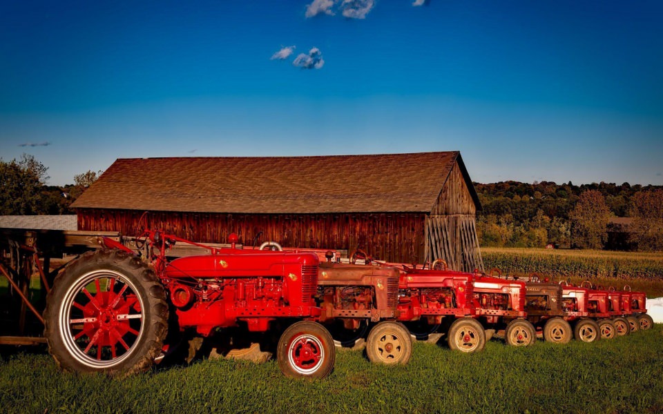 Download Farmall Tractor 4K HD 2020 Mobile wallpaper