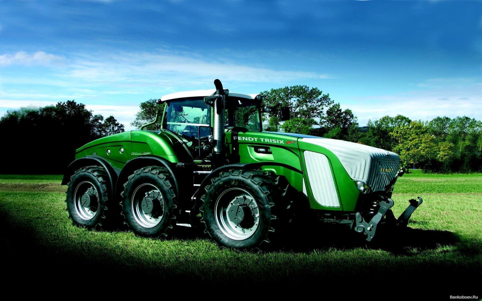 Download Farmall Tractor HD Download 4K wallpaper