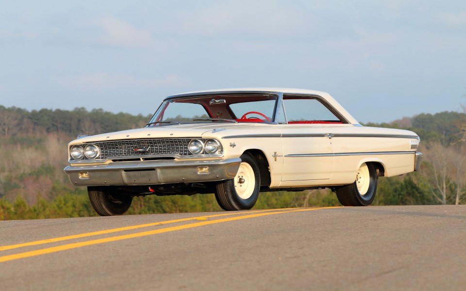 Download Ford Galaxie 500 wallpaper