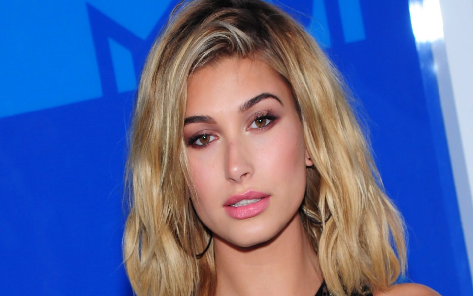 Download Hailey Bieber HD 4K Widescreen Photos For iPhone iPads Tablets Mobile wallpaper