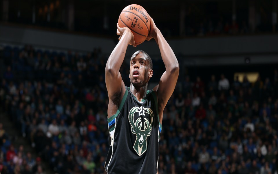 Download Khris Middleton iPhone HD 4K Android Mobile wallpaper