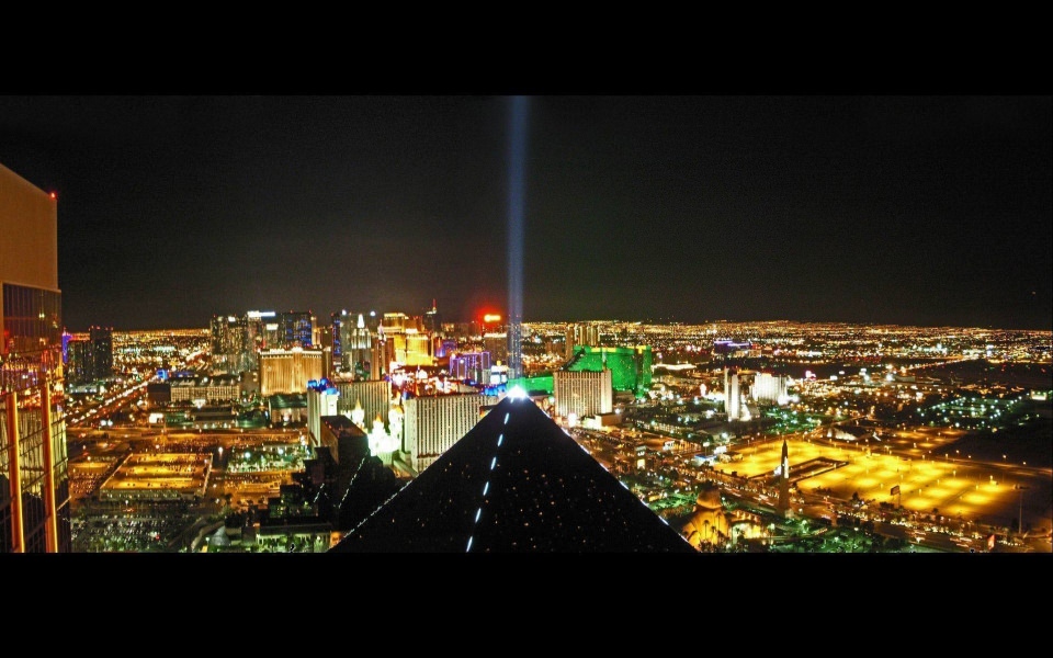 Download Las Vegas 8K HD iPhone PC wallpaper