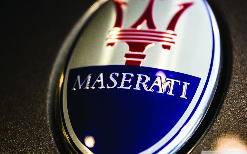 Download Maserati Logo CloseUp 4K wallpaper