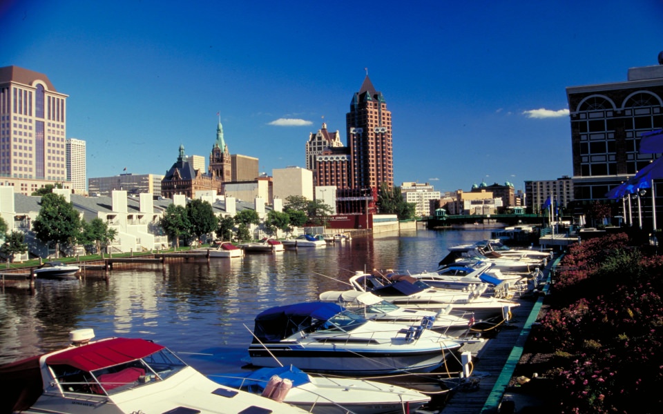 Download Milwaukee City 4K HD wallpaper