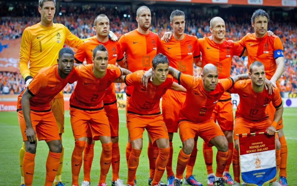 Download Netherlands National Football Team HD iPhone 2020 8K wallpaper