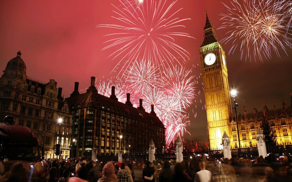 Download New Years Eve London Big Ben 4K wallpaper