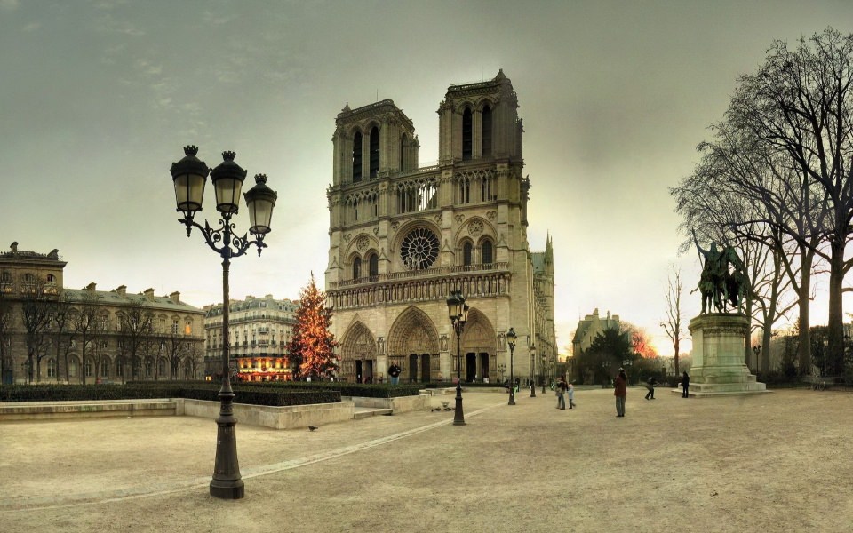 Download Notre Dame Cathedral HD 4K For iPhone Mobile Phone wallpaper