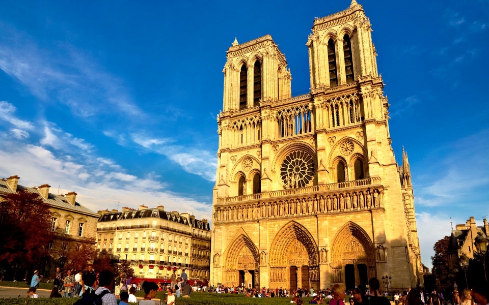 Download Notre Dame Cathedral UHD 4K iPhone PC Download wallpaper