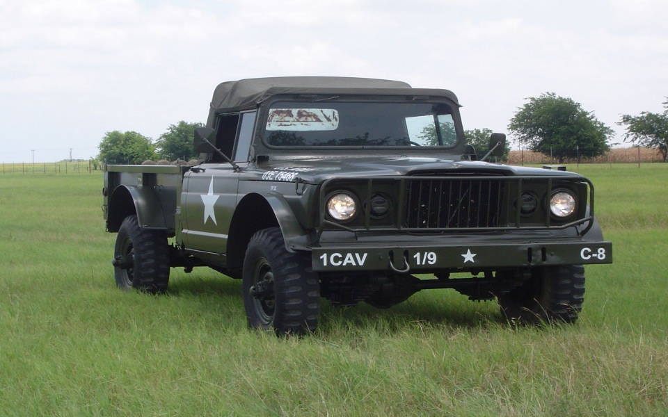 Download Old American 4x4 iron M715 wallpaper
