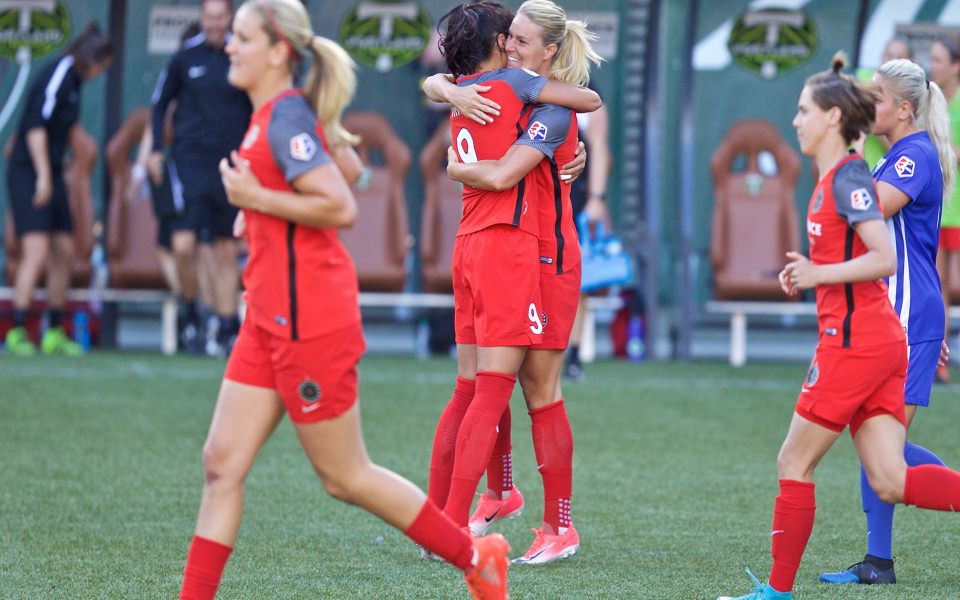 Download Portland Thorns FC iPhone Android 5K wallpaper