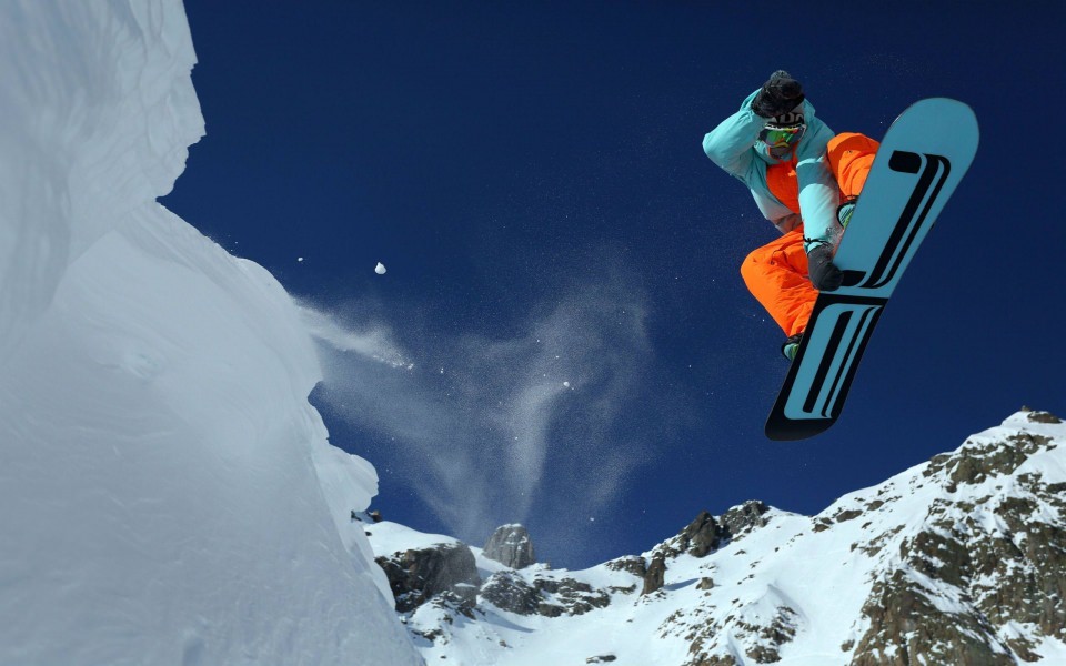 Download Snowboarding 2560x1707 iPhone X HD 4K Download 2020 wallpaper