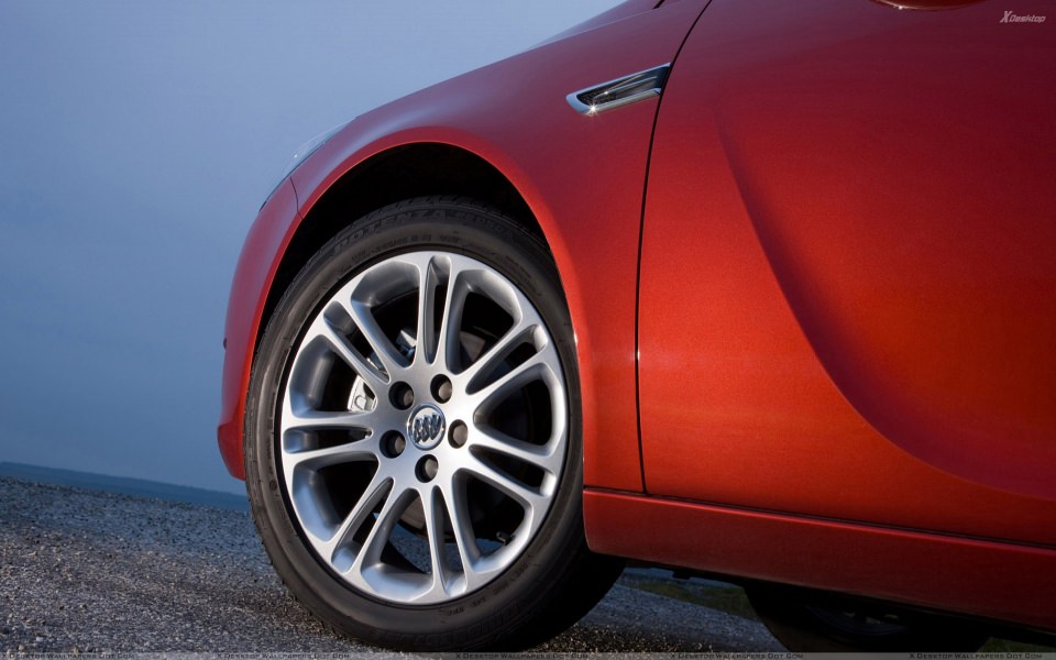 Download Tyre Closeup Of 2008 Buick Regal wallpaper
