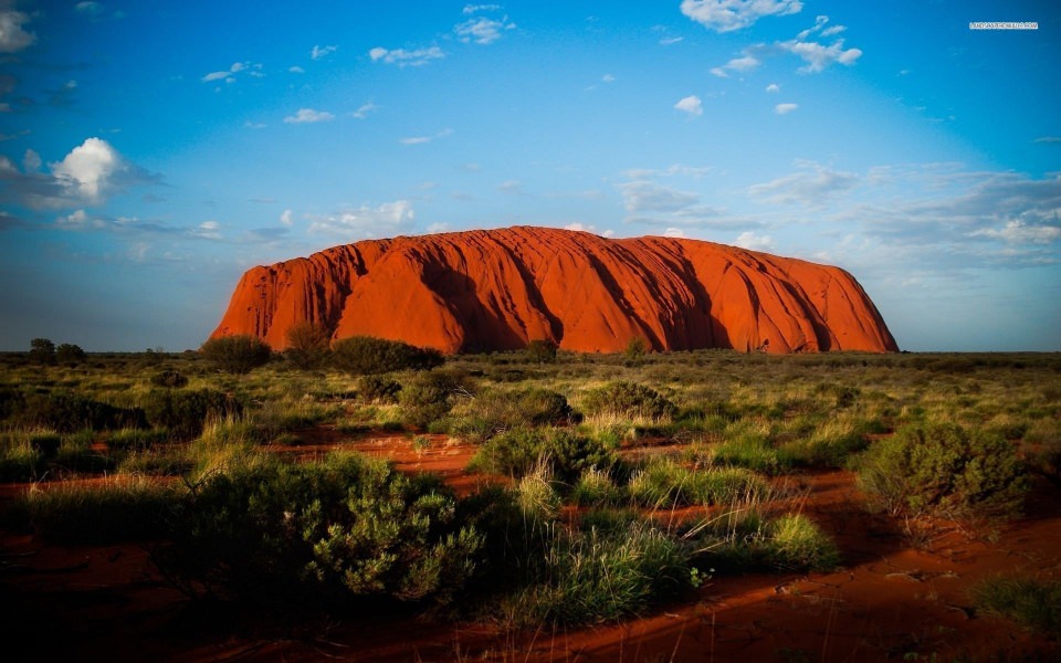 Download Uluru 2020 4K Minimalist iPhone wallpaper