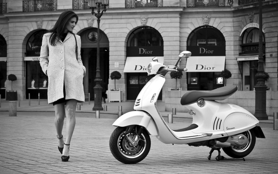 Download Vespa iPhone HD 4K Android Mobile Wallpaper 