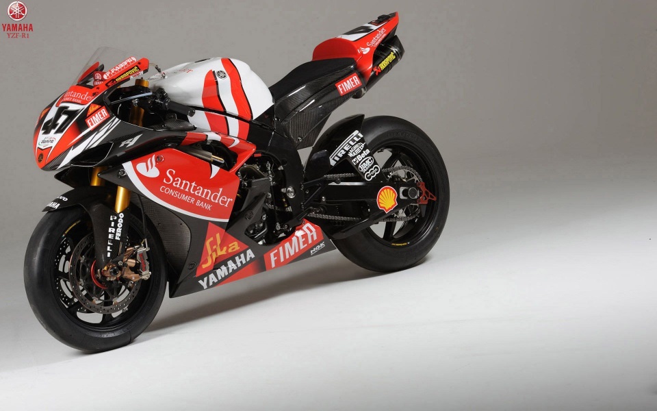 Download Yamaha YZF-R1M Supersport Motorcycle 4K 2020 wallpaper