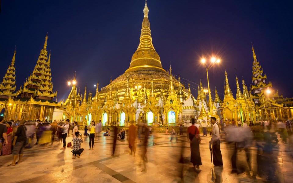 Download Shwedagon Pagoda Free 5K HD Download 1920x1080 iPhone wallpaper