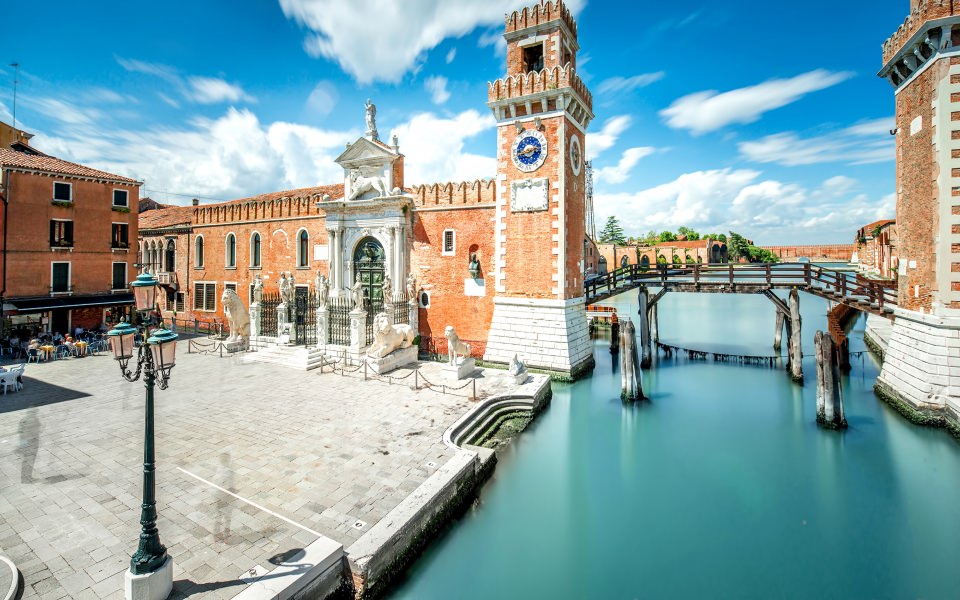 Download Venice 4K HD Ultra Mobile Phone wallpaper