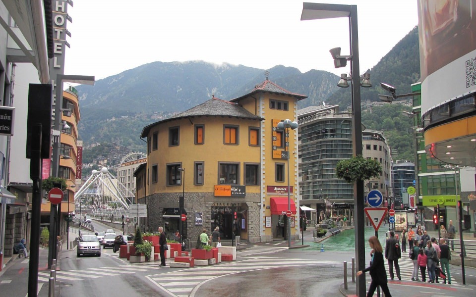 Download Andorra la Vella iPhone Images Backgrounds In 4K 8K Free wallpaper