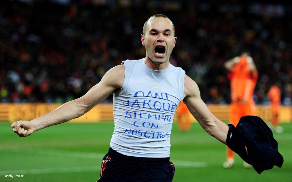 Download Andres Iniesta New Photos Pictures Backgrounds wallpaper