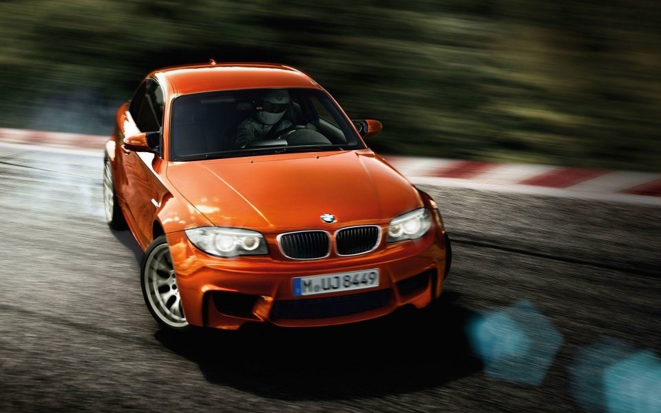 Download BMW M1 4K 5K 8K Backgrounds For Desktop And Mobile wallpaper