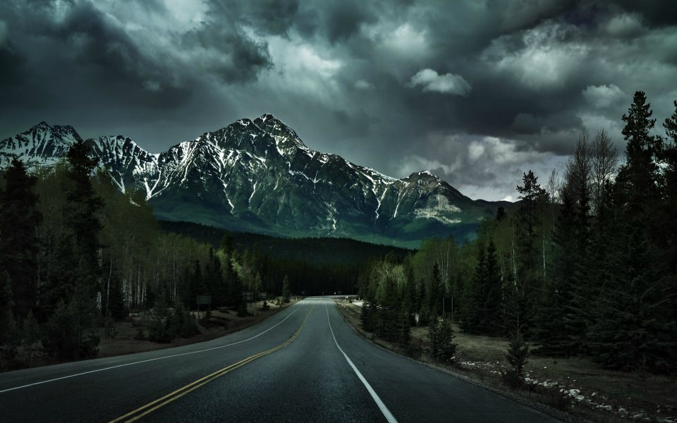 Download Canadian Rockies 4K 8K Free Ultra HQ iPhone Mobile PC wallpaper