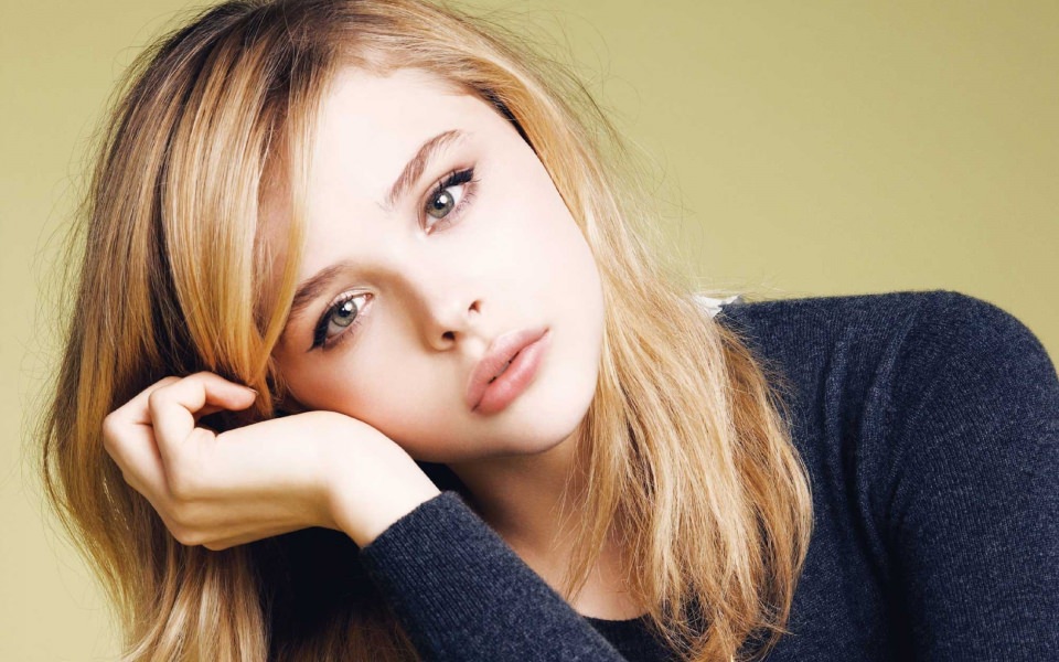 Download Chloe Grace Moretz 1920x1080 4K 8K Free Ultra HD HQ Display Pictures Backgrounds Images wallpaper
