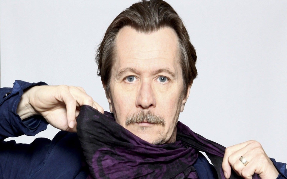 Download Gary Oldman Leon 4K 8K Free Ultra HD Pictures Backgrounds Images wallpaper