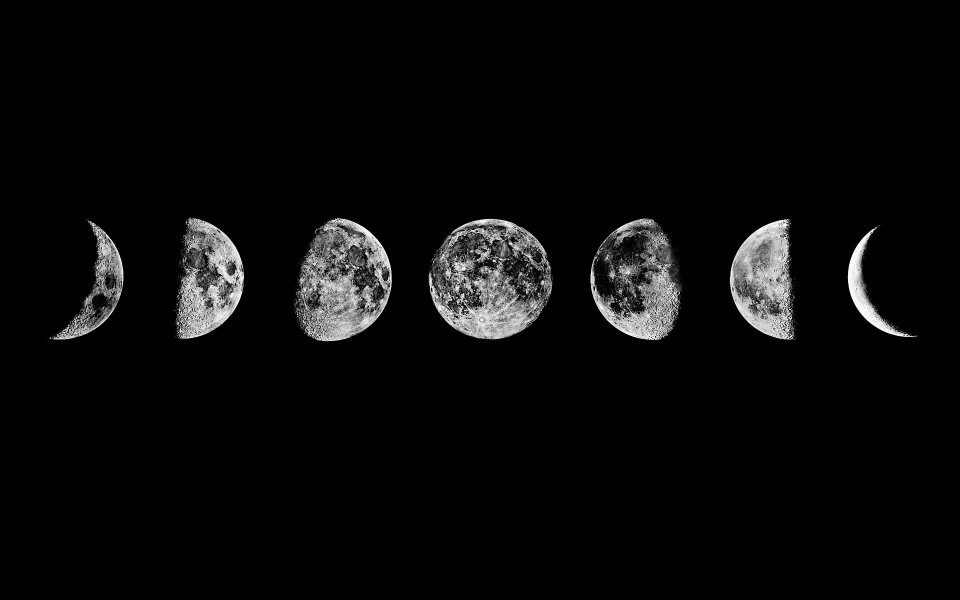 Download Gibbous Moon iPhone Images Backgrounds In 4K 8K Free wallpaper
