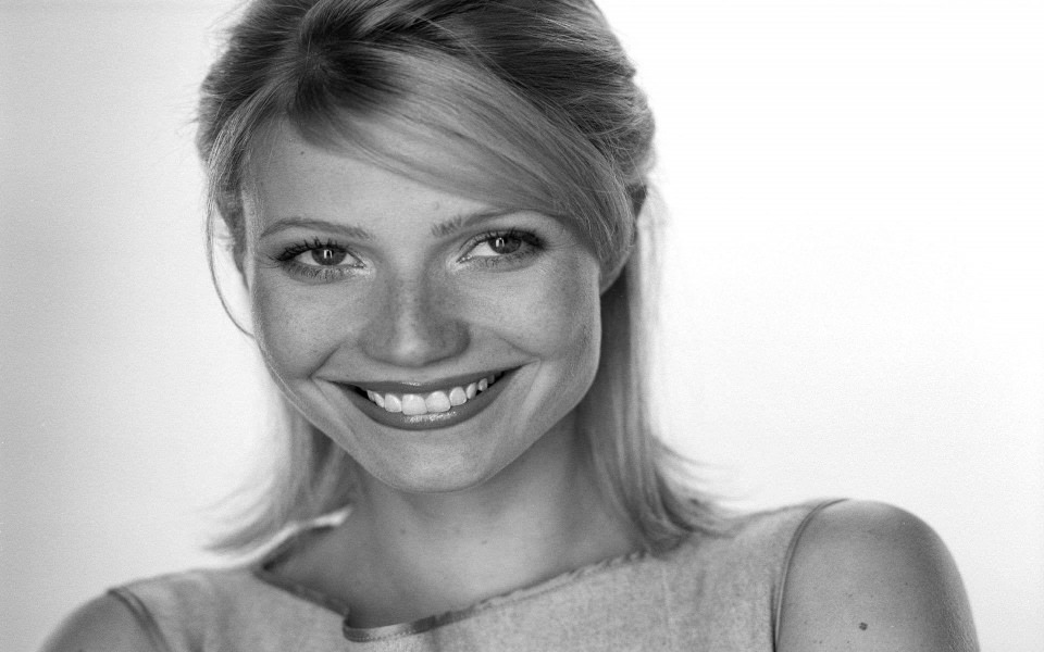 Download Gwyneth Paltrow 4K 8K Free Ultra HD Pictures Backgrounds Images wallpaper