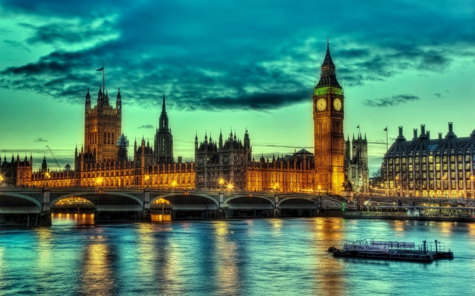 Download Houses Of Parliament HD Apple Watch wallpaper