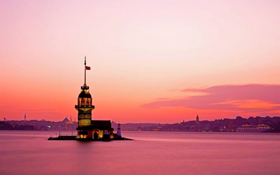 Download Istanbul 4K Ultra HD Background Photos iPhone 11 wallpaper