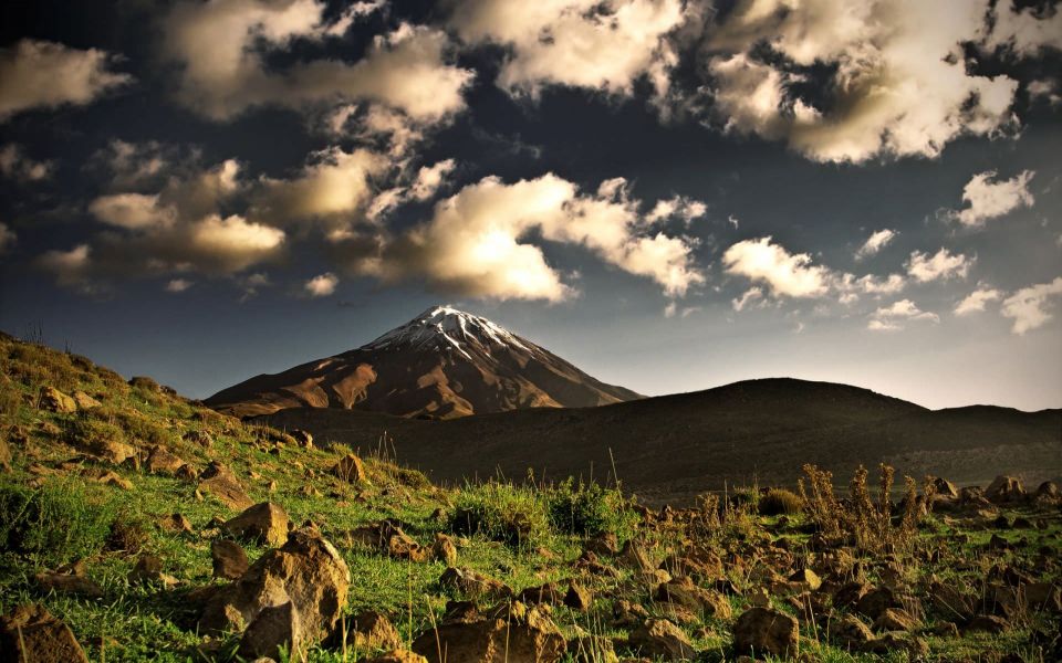Download Kilimanjaro iPhone Images In 4K Download wallpaper