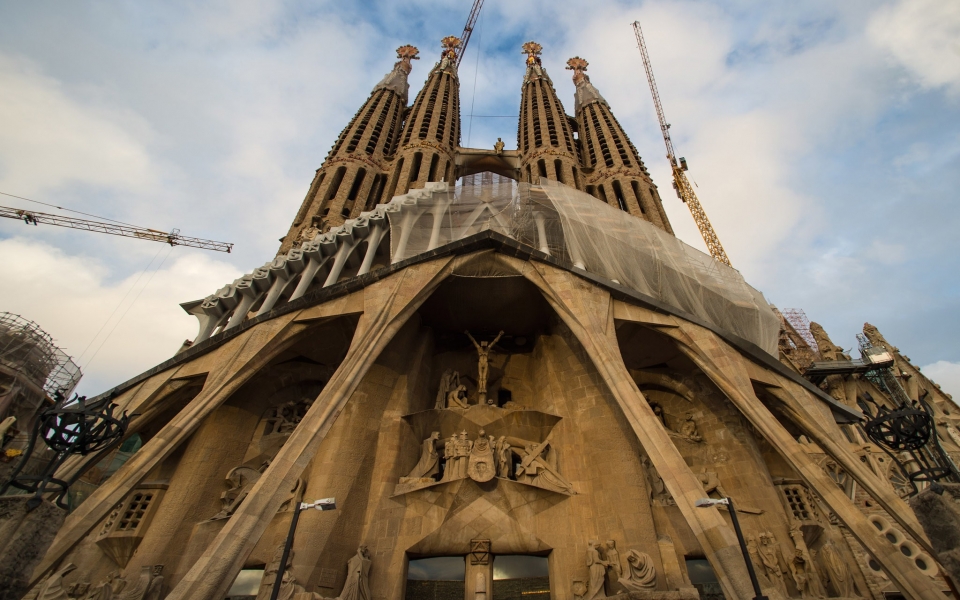 Download La Sagrada Familia Wallpaper Widescreen Best Live Download Photos Backgrounds wallpaper