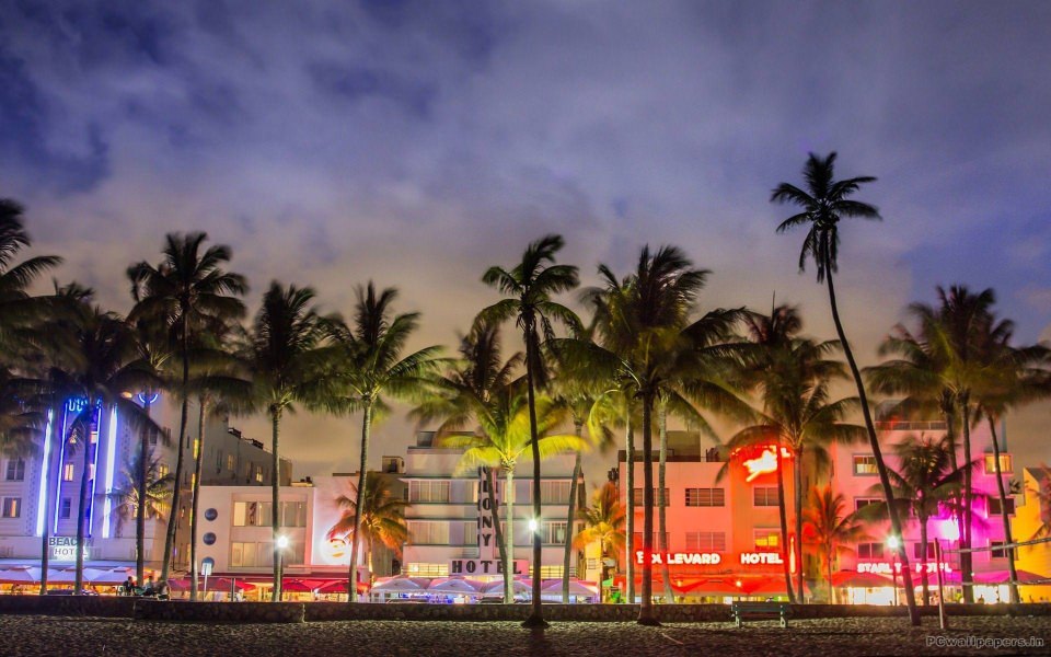 Download Miami Beach 4K 5K 8K HD Display Pictures Backgrounds Images