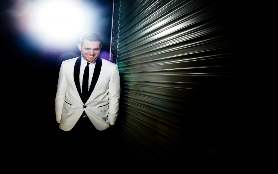 Download Michael Buble 4K 8K 2560x1440 Free Ultra HD Pictures Backgrounds Images wallpaper
