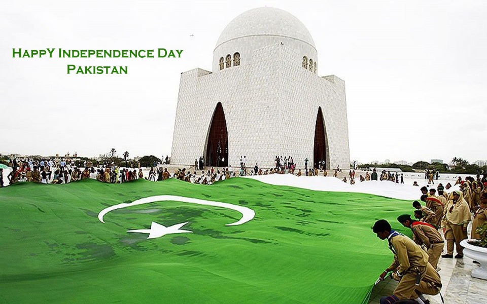 Download Pakistan Flag Free Wallpapers HD Display Pictures ...