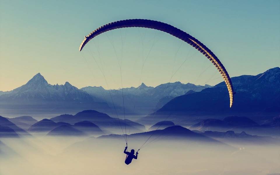 Download Paragliding 4K Ultra HD Background Photos wallpaper