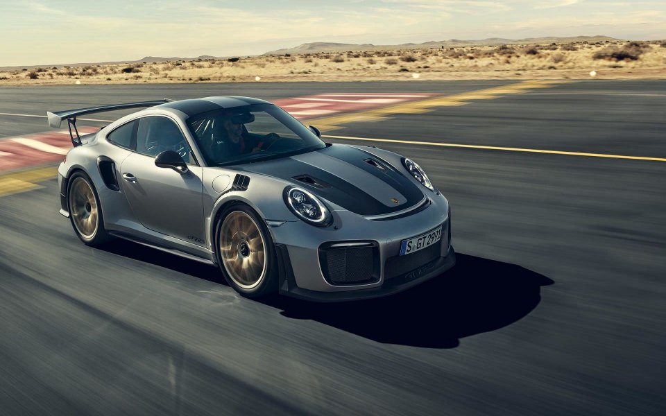Download Porsche Gt2 Rs Handy 4K 5K 8K Backgrounds For Desktop And Mobile wallpaper