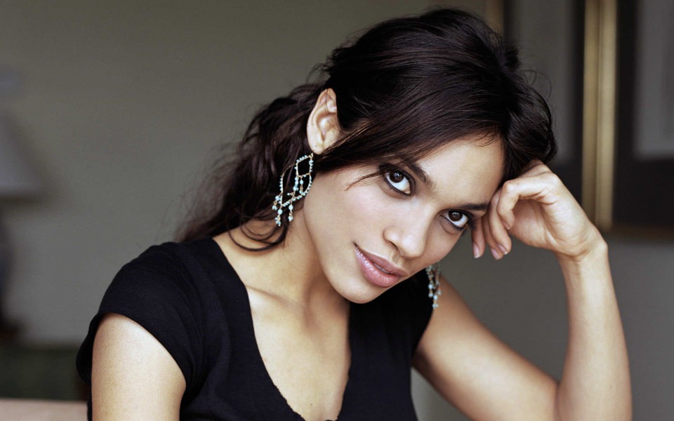 Download Rosario Dawson Free HD Display Pictures Backgrounds Images wallpaper
