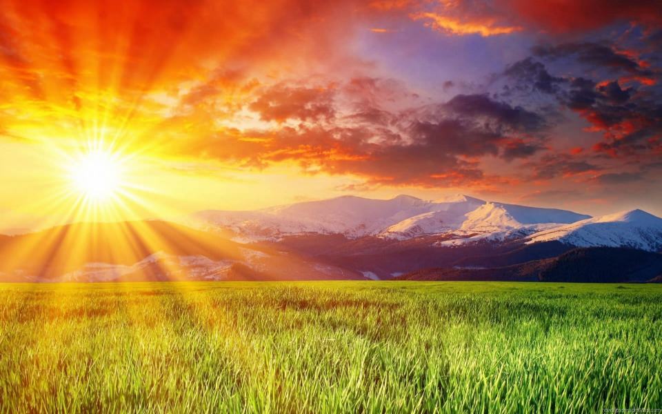 Download Shining Sun Skies 4K Ultra HD 1366x768 Background Photos wallpaper