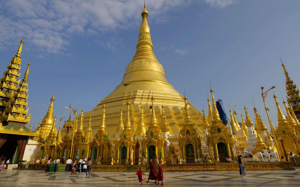 Download Shwedagon Pagoda HD 4K Wallpapers For Apple Watch iPhone wallpaper