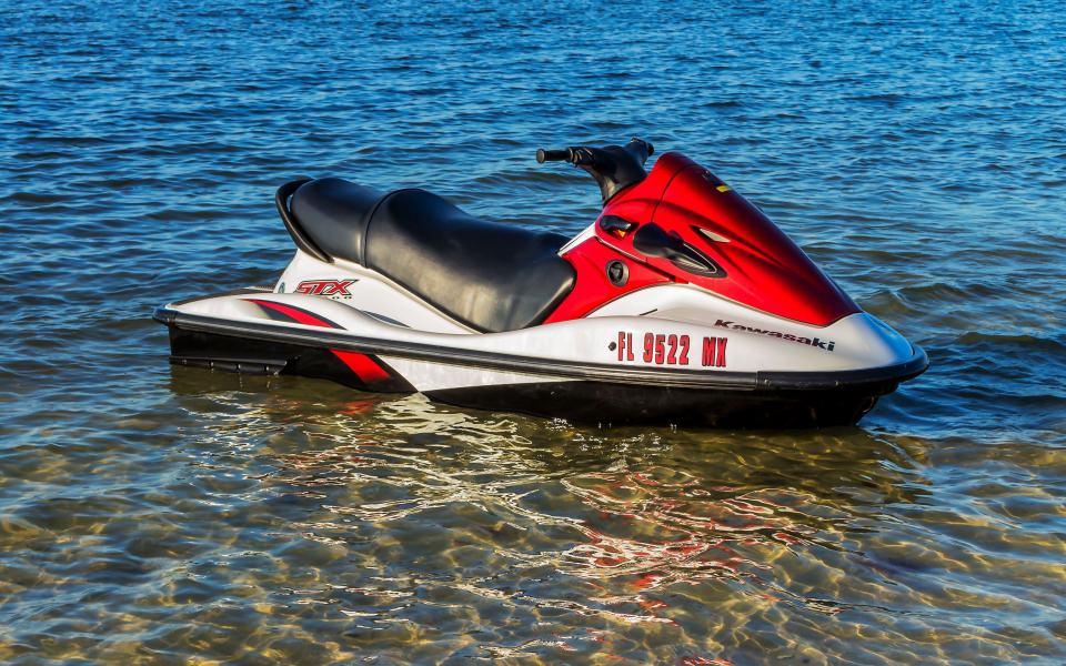 Download Stand Up Jet Ski 4K 8K Free Ultra HQ iPhone Mobile PC wallpaper