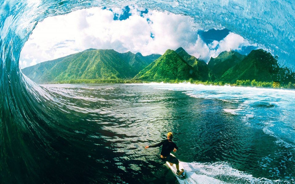 Download Surfing 4K Ultra HD Background Photos wallpaper