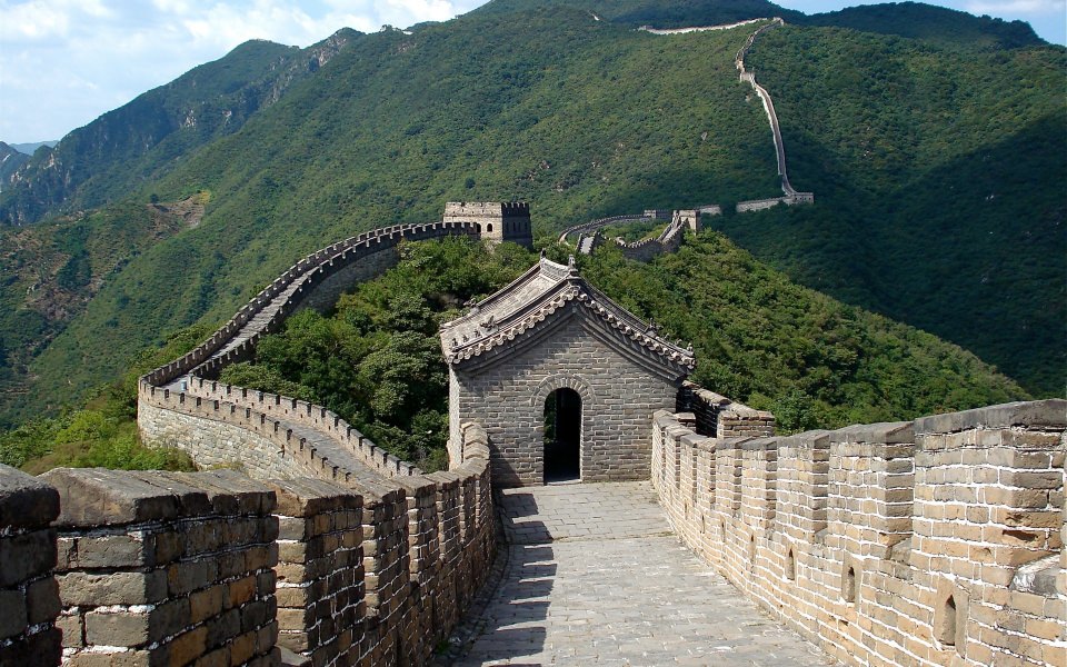 Download The Great Wall Of China 4K 5K 8K Backgrounds For Desktop And Mobile wallpaper
