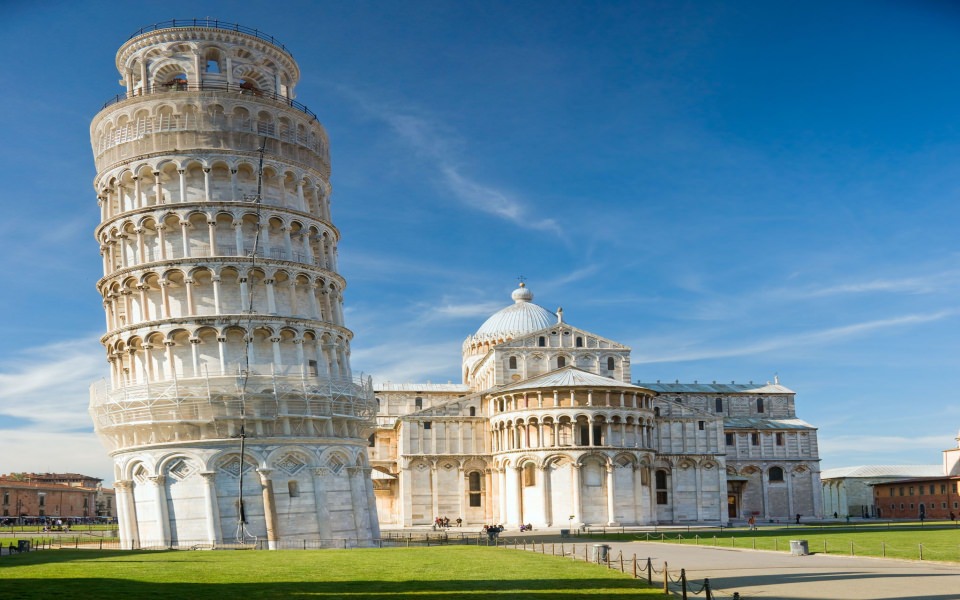 Download Torre Di Pisa 5K HD wallpaper