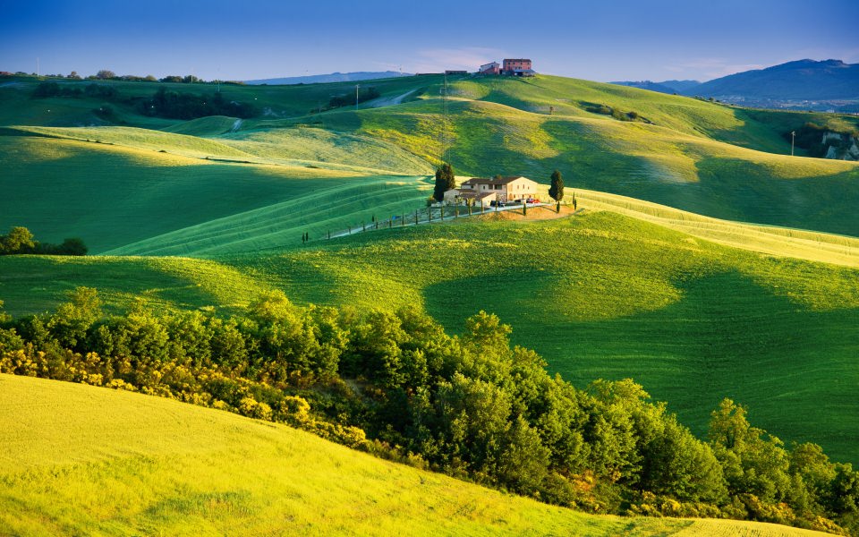 Download Tuscan Countryside 4K 8K Free Ultra HQ iPhone Mobile PC wallpaper